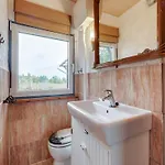 Holiday home Gemuetlicher Mit Garten In *