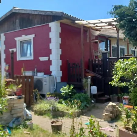 Gemuetlicher Mit Garten In Nakensdorf