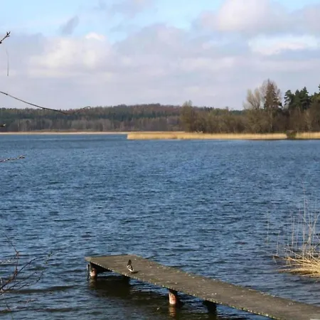 Gemuetlicher Mit Garten In Nakenstorf